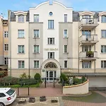 Portofino - Family In Center With Parking By Lion شقة